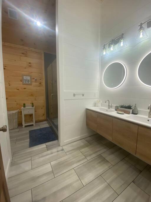 פיג'ן פורג' The Grand Tennessean Cabin- Four Bedroom Luxury Cabin In The Mountains מראה חיצוני תמונה