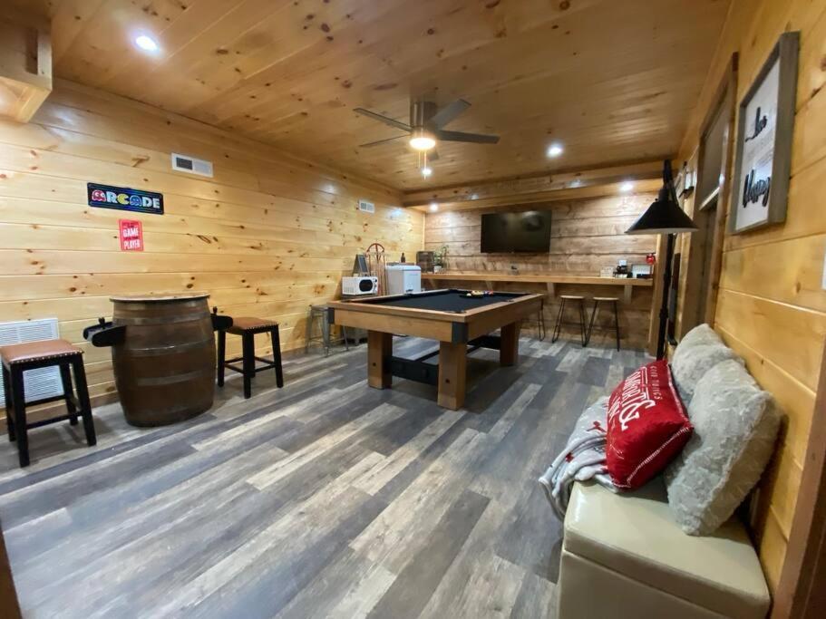 פיג'ן פורג' The Grand Tennessean Cabin- Four Bedroom Luxury Cabin In The Mountains מראה חיצוני תמונה