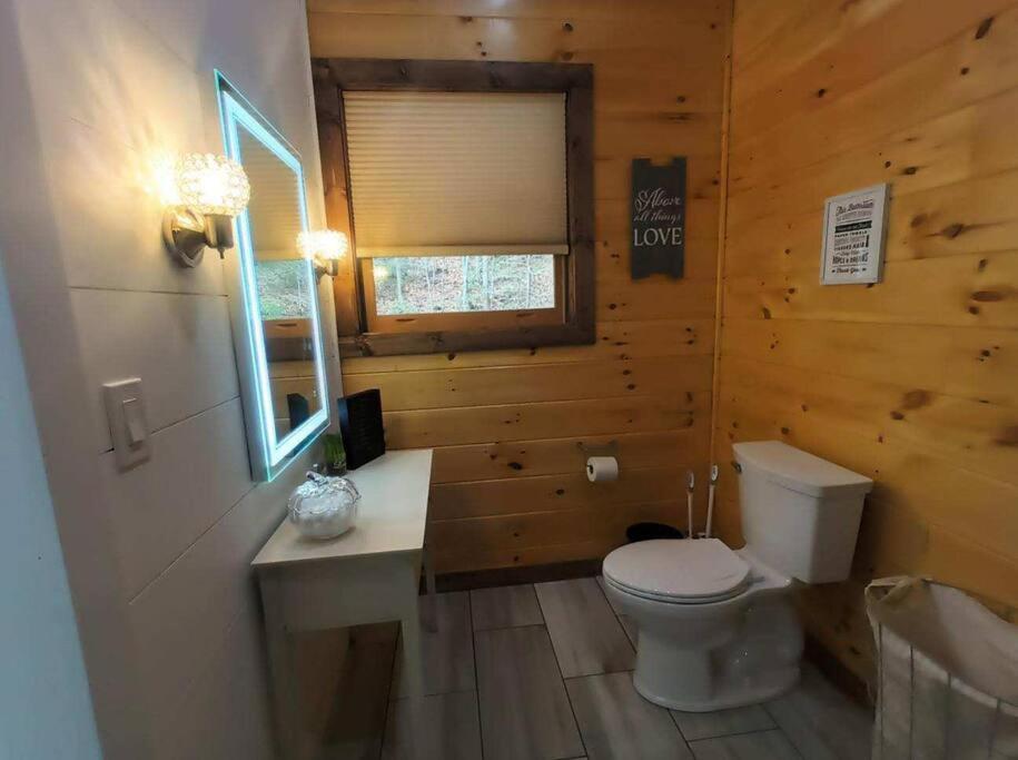 פיג'ן פורג' The Grand Tennessean Cabin- Four Bedroom Luxury Cabin In The Mountains מראה חיצוני תמונה